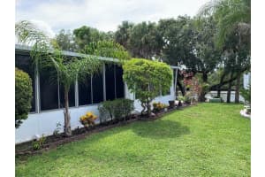 15 Santa Maria Way, Port Saint Lucie, FL 34952 - MLS#R11093007
