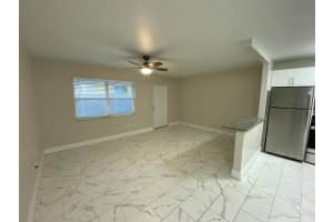 914 N Federal Highway 2, Lake Worth Beach, FL 33460 - MLS#R11093014