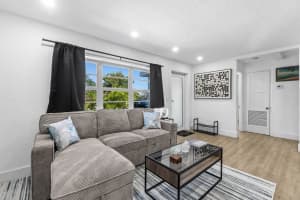 814 Franklin Road, West Palm Beach, FL 33405 - MLS#R11093016