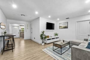 814 Franklin Road, West Palm Beach, FL 33405 - MLS#R11093016