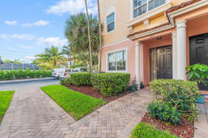 143 Harbors Way, Boynton Beach, FL 33435 - MLS#R11093074