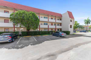 8000 Sunrise Lakes Drive, Sunrise, FL 33322 - MLS#R11093077