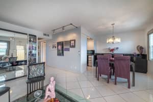 MLS# R11093094, Boca Raton, Florida 33434