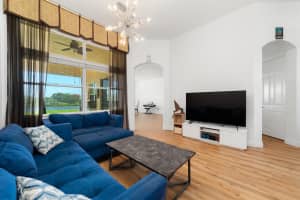 525 Lake Manatee Way, Port Saint Lucie, FL 34986 - MLS#R11093105