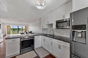 4489 Luxemburg Court 306, Lake Worth