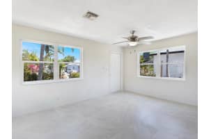 423 N F Street, Lake Worth Beach, FL 33460 - MLS#R11093172