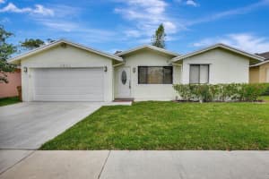 1541 SW 102nd Terrace, Davie, FL 33324 - MLS#R11093224