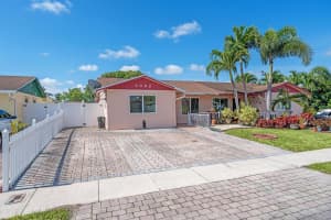 5082 Grant Lane, West Palm Beach, FL 33415 Sold 07/02/25