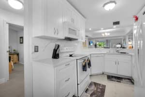 23247 Barwood Lane 305, Boca Raton