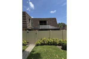 6927 69th Way, West Palm Beach, FL 33407 - MLS#R11093269