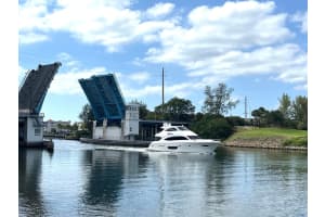 308 Golfview Road 107, North Palm Beach