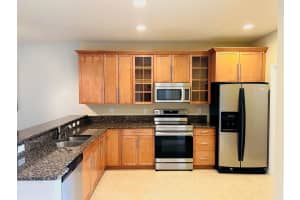 325 NE 2nd Avenue 202, Delray Beach, FL 33444 - MLS#R11093290