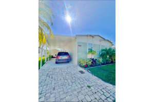 124 Plantation Boulevard, Lake Worth