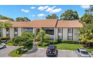 1995 Sw Silver Pine Way Bldg 119 H1, Palm City