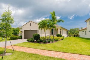 186 SE Via Tirso, Port Saint Lucie, FL 34952 Sold 08/29/25
