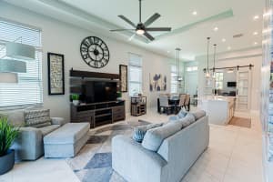 186 SE Via Tirso, Port Saint Lucie, FL 34952 Sold 08/29/25