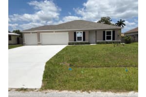 565 SW Fairview Avenue, Port Saint Lucie, FL 34983 Sold 11/26/25