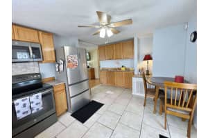10 Pinecrest Street, Lake Placid, FL 33852 - MLS#R11093409