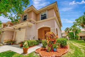 212 River Bluff Lane, Royal Palm Beach, FL 33411 Sold 09/05/25