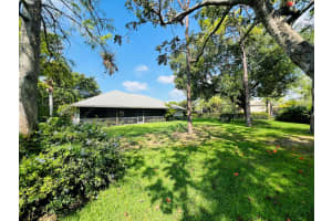 15165 Meadow Wood Drive, Wellington, FL 33414 Sold 07/11/25