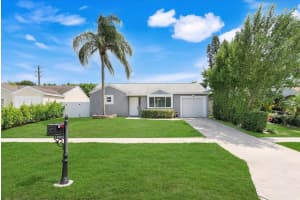 18905 Cloud Lake Circle, Boca Raton