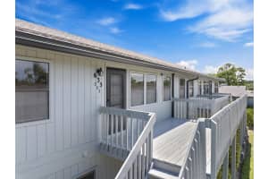 633 Centre Court SW 202, Vero Beach, FL 32962 Sold 08/29/25