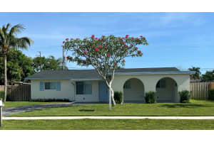 214 SW 3rd Street, Boca Raton, FL 33432 - MLS#R11093552