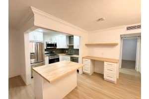 330 Saxony G 330, Delray Beach