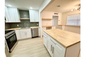 330 Saxony G 330, Delray Beach, FL 33446 - MLS#R11093578