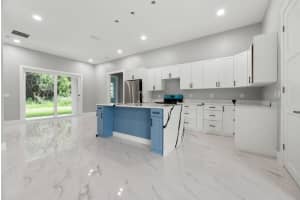 660 Moss Rose Place, Port Saint Lucie, FL 34983 - MLS#R11093645