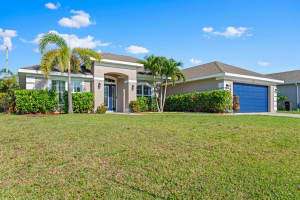 4672 Sw Wade Drive, Port Saint Lucie