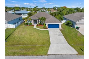 4672 SW Wade Drive E, Port Saint Lucie, FL 34953 - MLS#R11093686