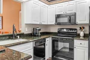 6067 Kings Gate Circle, Delray Beach, FL 33484 - MLS#R11093690