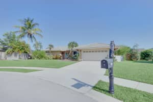 1855 Lotus Lane Lane, Wellington, FL 33414 - MLS#R11093740