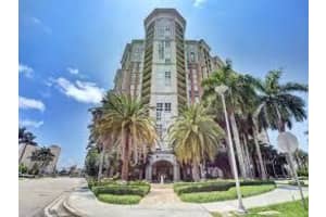MLS# R11093793, West Palm Beach, Florida 33401