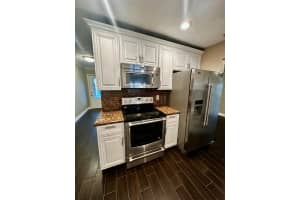 318 Gale Place, West Palm Beach, FL 33409 Sold 07/02/25