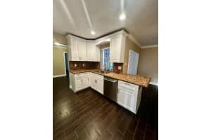 318 Gale Place, West Palm Beach, FL 33409 Sold 07/02/25