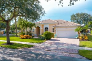 146 Magnolia Way, Tequesta
