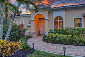 146 Magnolia Way, Tequesta, FL 33469 - MLS#R11093868