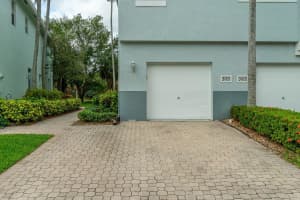 3185 Laurel Ridge Circle, Riviera Beach, FL 33404 Sold 09/30/25