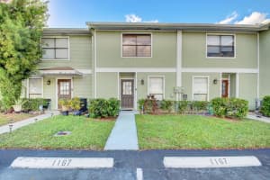 799 Hill Dr F, West Palm Beach