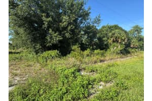 MLS# R11093993, Okeechobee, Florida 34972