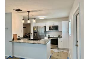 6537 SE Federal Highway 202, Stuart, FL 34997 - MLS#R11094003