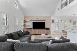 638 NE 8th Avenue, Boynton Beach, FL 33435 Sold 12/30/25