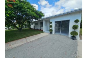 99 Henthorne Drive, Palm Springs, FL 33461 Sold 09/15/25