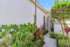 10194 N Lexington Circle, Boynton Beach, FL 33436 Sold 09/29/25
