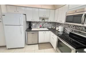 605 Oaks Drive 503, Pompano Beach, FL 33069 - MLS#R11094194