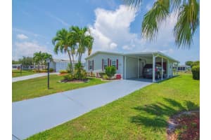 8471 Schefflera Court, Port Saint Lucie