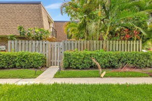 2950 Sw 22nd Circle 4c, Delray Beach
