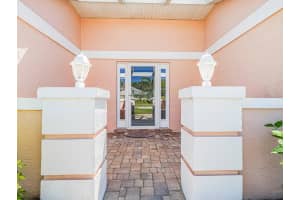 105 Grove Isle Place 105, Vero Beach, FL 32962 - MLS#R11094308